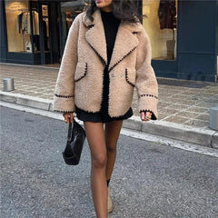 Angie - Flauschige Winterjacke in Beige