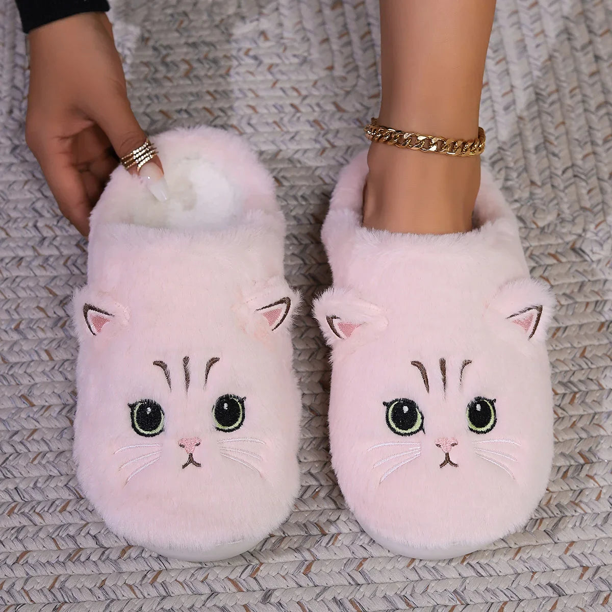 Kuschelige Damenpantoffel | Katzendesign