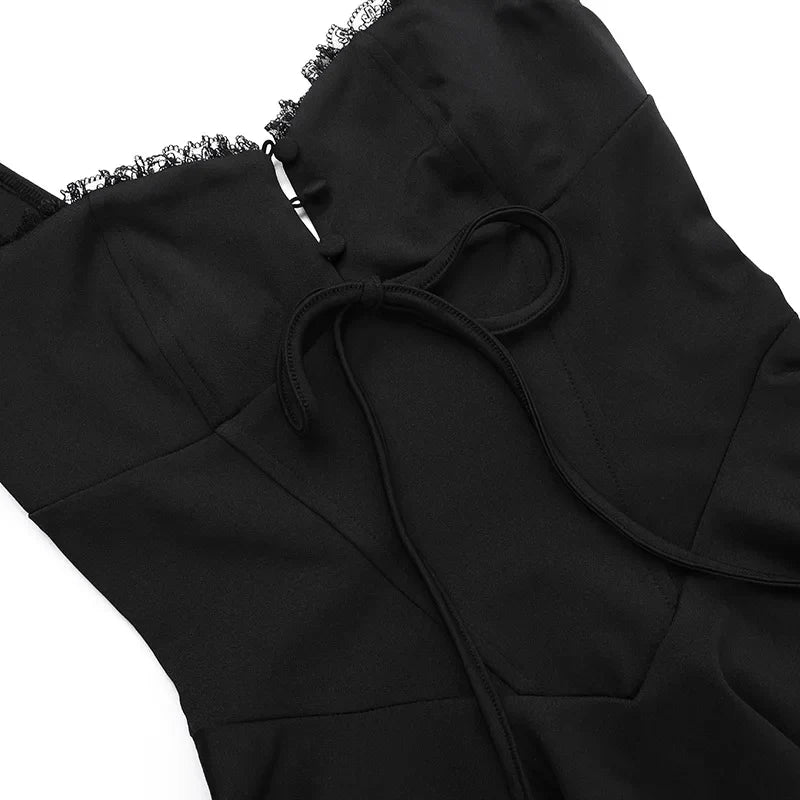 Xenia - Femininem Spitzen-Mini-Kleid