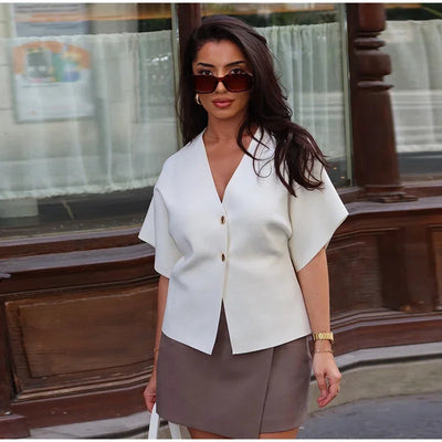 Alba – 2-Knopf-Bluse – Vielseitig, lockere Passform