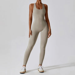 Solider Yoga-Jumpsuit für Damen – Einteilige Activewear für Yoga & Pilates in Mokkabraun