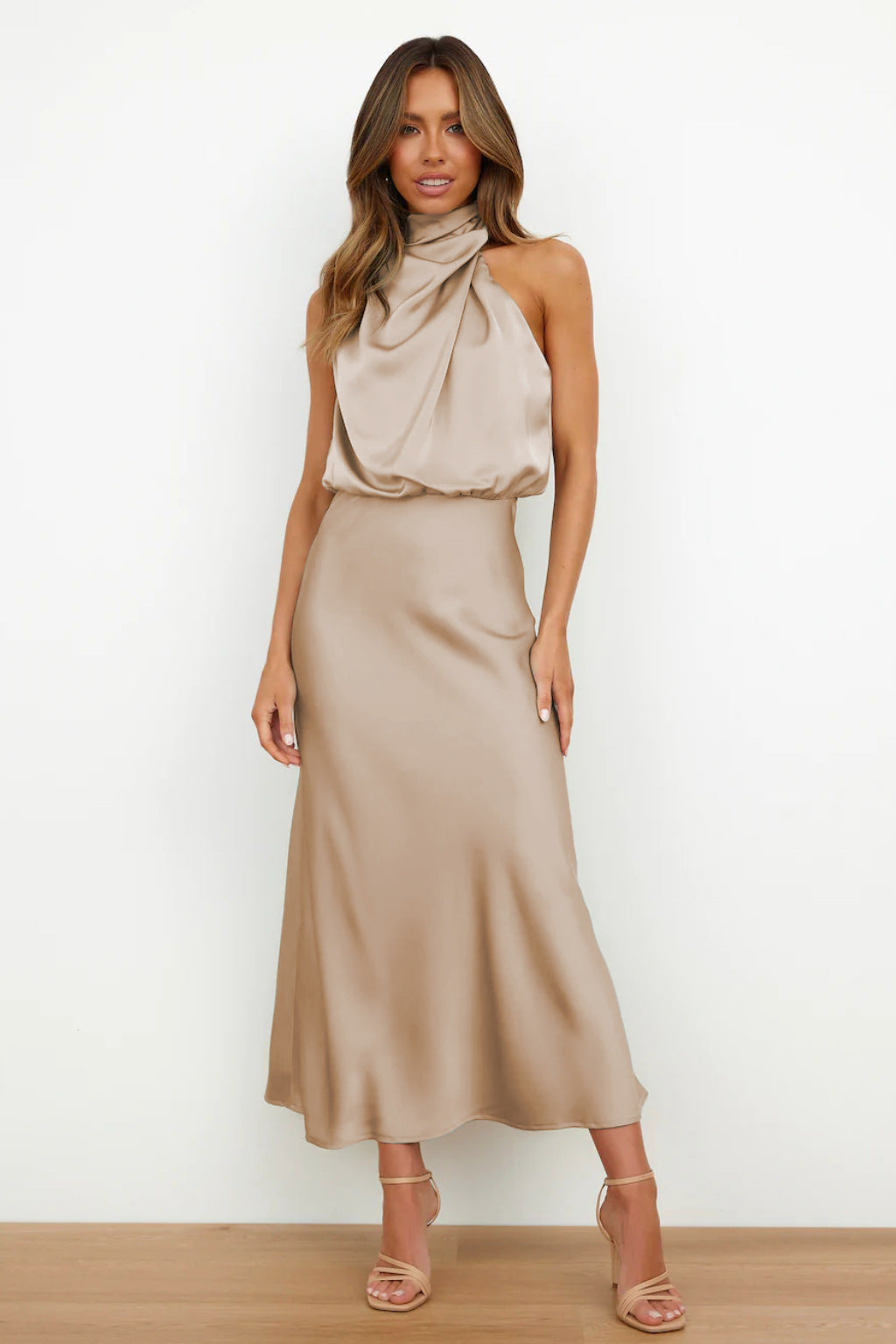 Verona  | Elegantes Kleid mit offenem Rücken