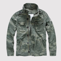 Clark - Retro-Jeansjacke mit mehreren Taschen in Grün