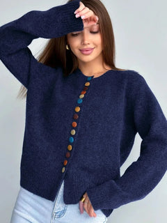 Victoria | Eleganter Damen Cardigan mit dekorativen Knöpfen in Marineblau