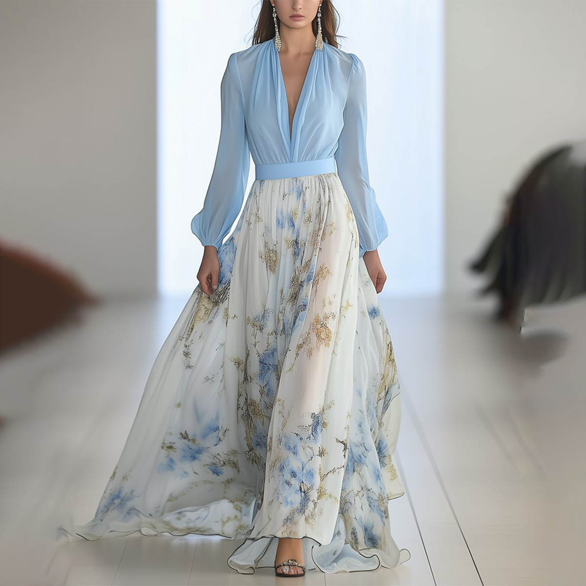 Sabine - Maxikleid mit Blumenmuster und langen Ärmeln V-Ausschnitt A-Linie