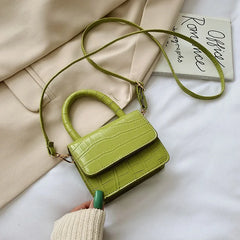 Ariel - Mini Crossbody Tasche - Luxuriöses Leder in Grün