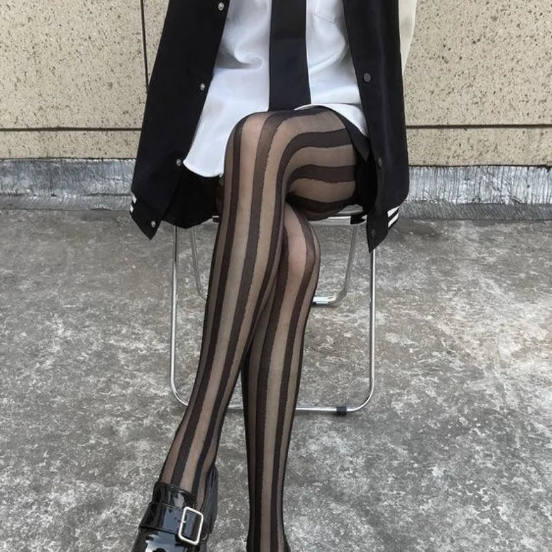 Gestreifte Strumpfhose für Damen | Schwarz