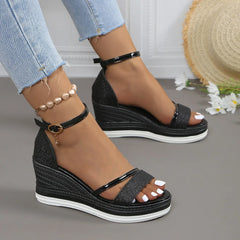 Nora | Konturiertes Fußbett Rutschfest Sandalen in Schwarz