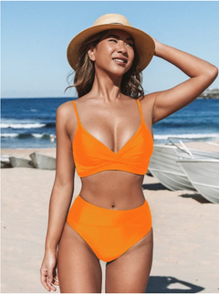 Yuliana® | Figurlich & elegantes Bikini-Set in Orange