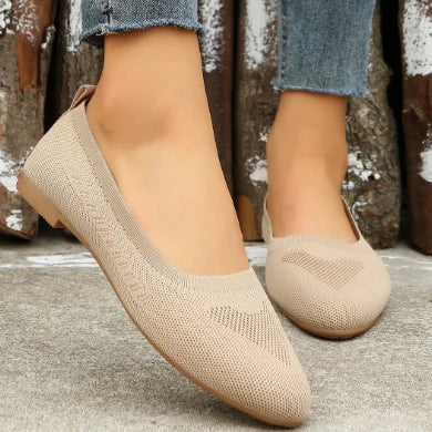 Minerva® | Flache und atmungsaktive orthopädische Schuhe für Damen