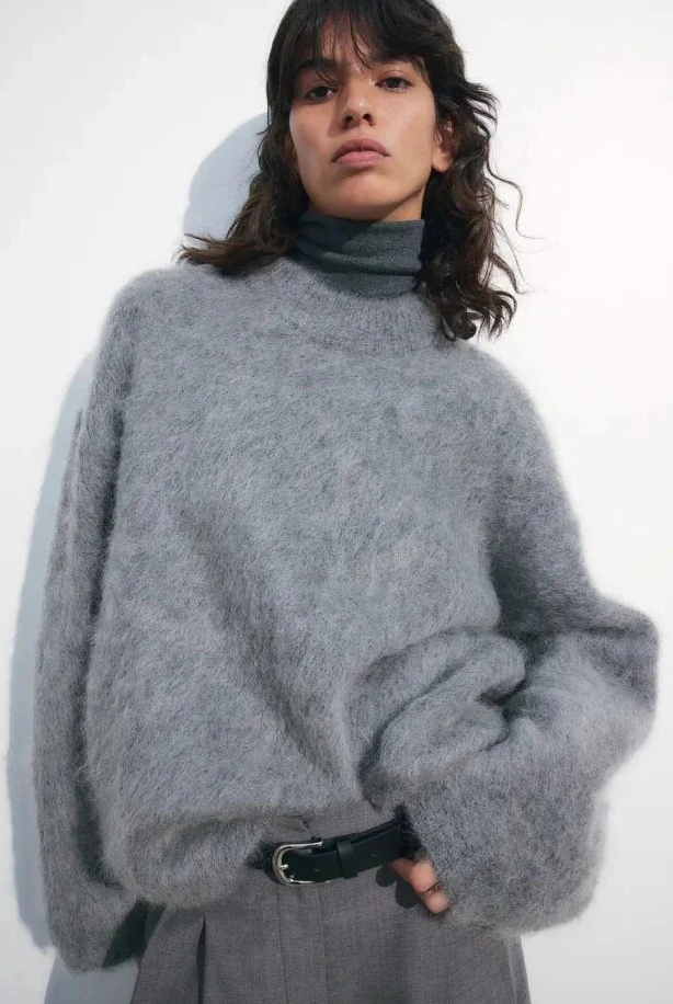 Dasha | Moderner und vielseitiger Sommerpullover