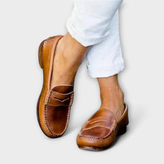 Mirella – Zeitlose Damen-Loafers mit Stilgefühl in Braun