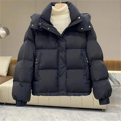 Simonne - Winterjacke - Stil mit Kapuze in Schwarz