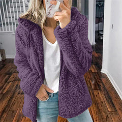 Warme Kapuzenjacke für Frauen in Lila