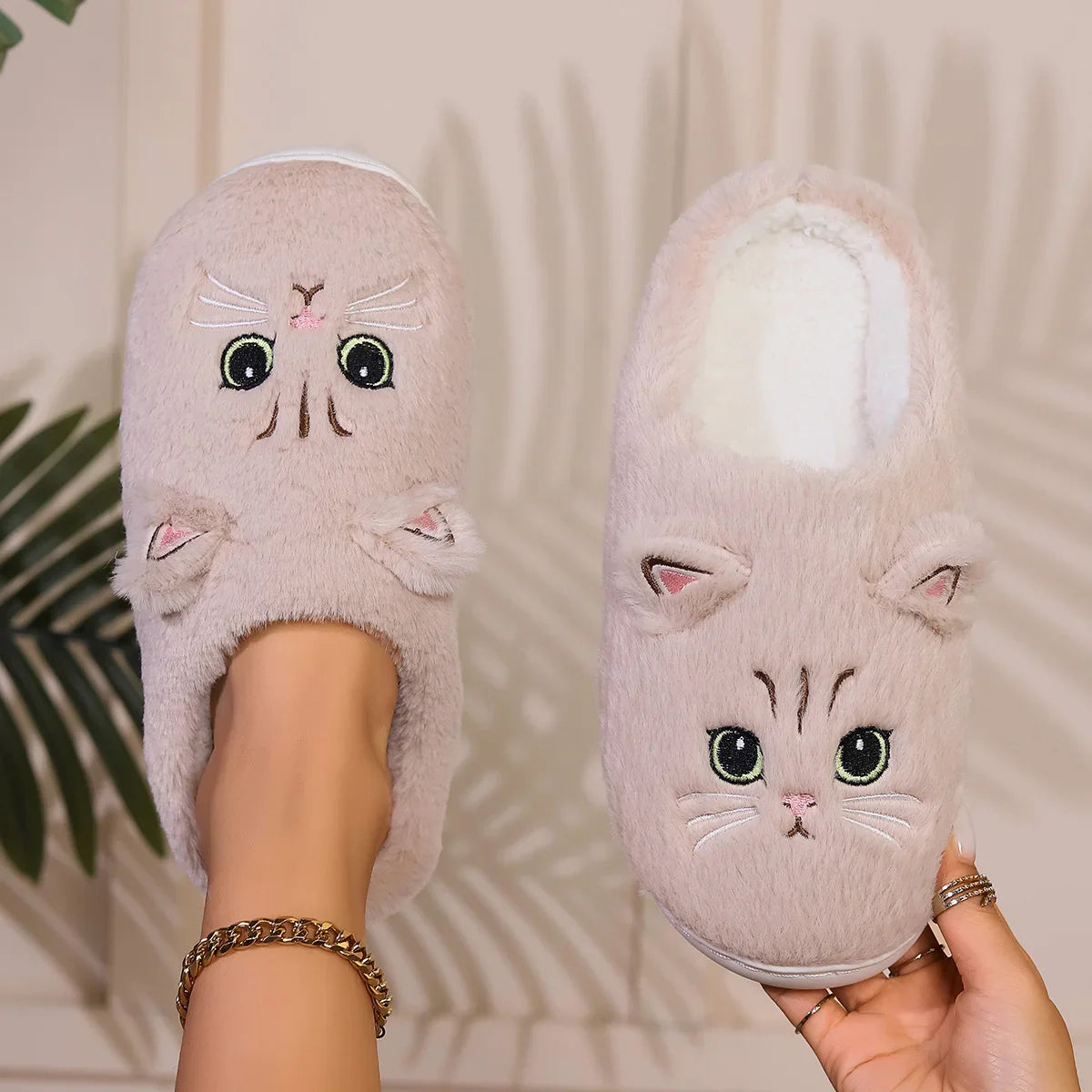 Kuschelige Damenpantoffel | Katzendesign