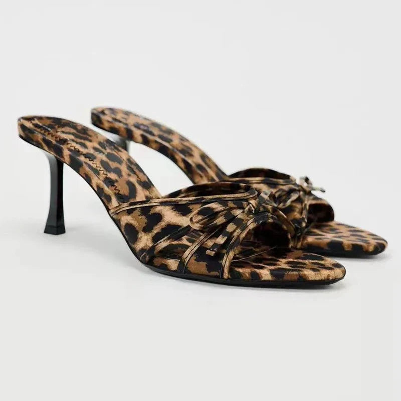 Alena - Sandalen mit Absatz - Schleifen-Detail