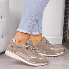 Daria® | Ease Sneakers in Beige