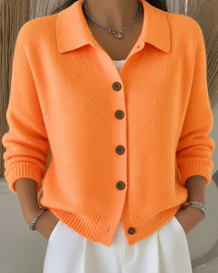Charlotte | Strickjacke Mit Knopfkragen in Orange
