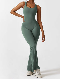Sionex | Atmungsaktiver Flare-Jumpsuit für Damen Sommer in Basilikumgrün