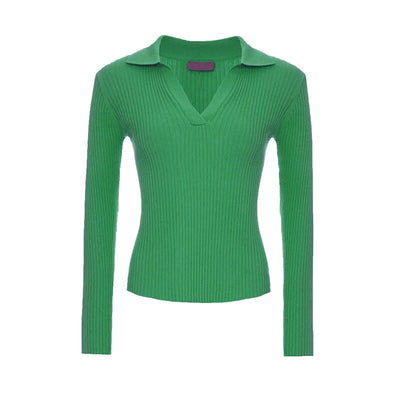 Schlankes Top mit Polokragen aus Strick