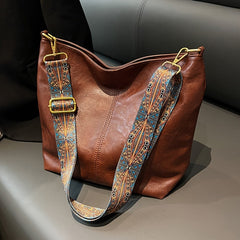 Stilvolle Damen-Ledertasche, elegantes Design, geräumiges Inneres in Braun