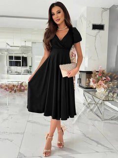 Gabriele | Damen Elegantes Midikleid mit V-Ausschnitt in Schwarz