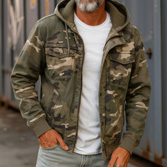 Tarnfarbene Cargo-Jacke mit Kapuze – Robuste und Funktionale Outdoor-Jacke in Khaki