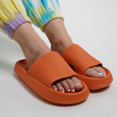 Leona - Weiche und bequeme Hausschuhe in Orange