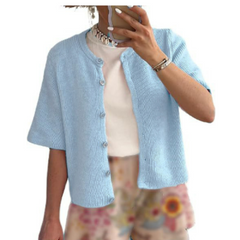 Babette - Strickjacke in Himmelblau