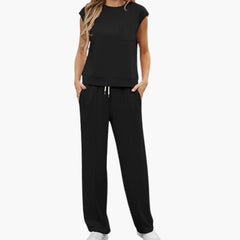 Zweiteiliges Sommer Set für Damen mit Kappärmeln und Taschen in Schwarz
