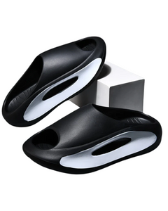 Schaumstoff-Sandalen in Schwarz