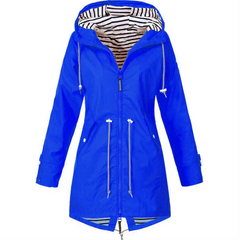 LEONORE – Der elegante und wasserdichte Damen-Regenmantel in Blau