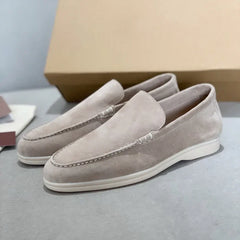 Schicke Wildleder-Loafer in Hellgrau