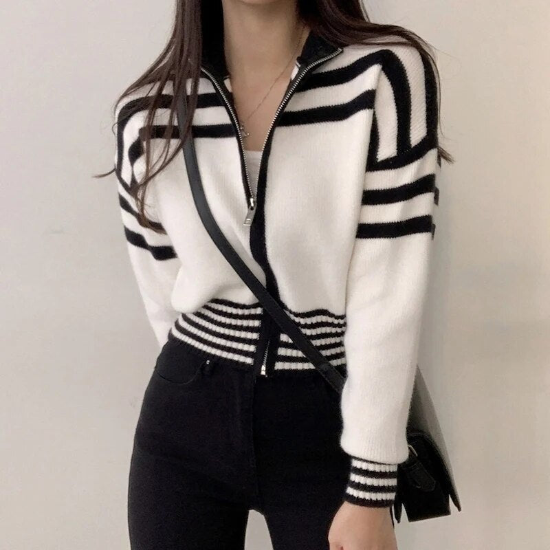 Zip Up mit Kontraststreifen