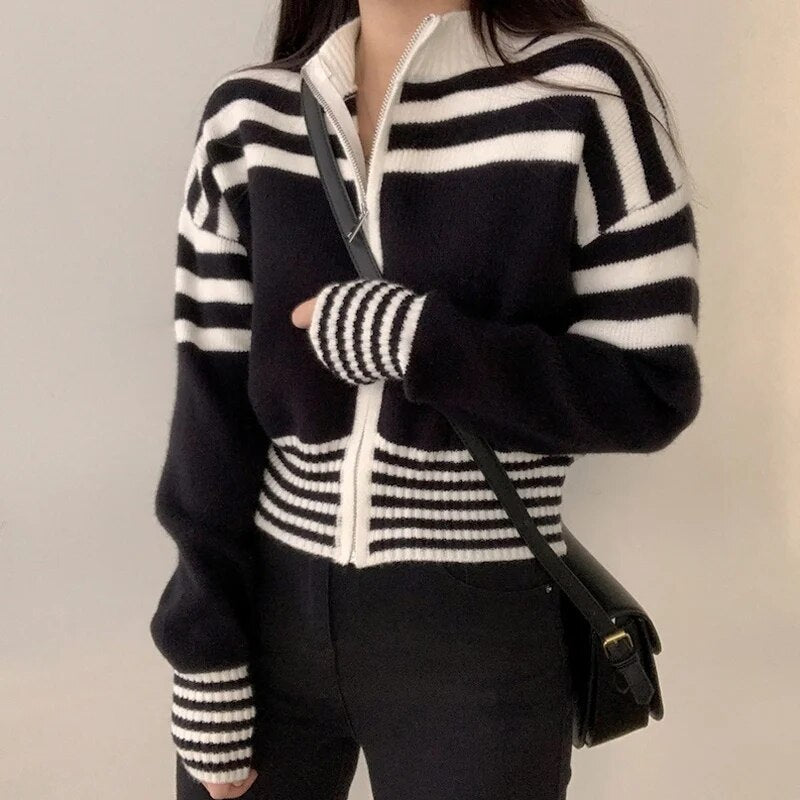 Zip Up mit Kontraststreifen
