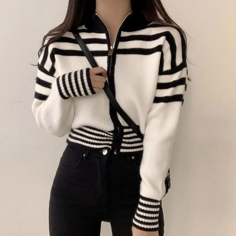 Zip Up mit Kontraststreifen