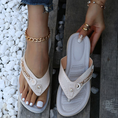 Darlene - Flip‑Flops mit niedrigem Absatz