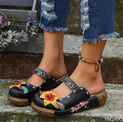 Tatiana® | Modische Sandalen mit 3D-Blumendesign