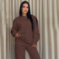 Isys™ Sweat-Set mit cleanem Look und Premium-Komfort in Braun
