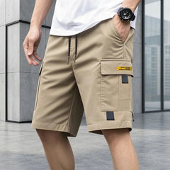 Brann - Hochwertige Cargoshorts im Utility-Stil in Beige