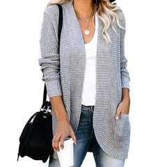 Geschwungene Strickjacke in Grau