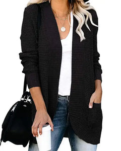 Geschwungene Strickjacke in Schwarz