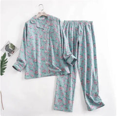 Roxana - Bequemes Damen Pyjama-Set mit lebendigen Mustern in Grün Geblümt