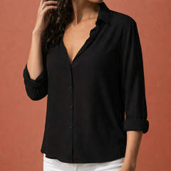 Satin Damenbluse mit Kragen und Knopfleiste | Danira in Schwarz