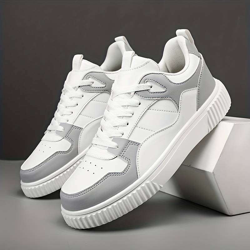 Salomé | Unkomplizierte und elegante Sommer-Sneakers