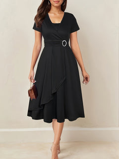 Elisa | V-Ausschnitt Midikleid mit asymmetrischem Saum in Schwarz