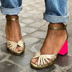 Theresa | Knöchelriemen Blockabsatz Sandalen in Gold