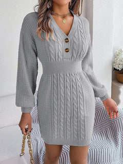 Romy | Damen Strickkleid elegant langärmlig & mit Knöpfen in Grau