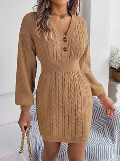 Romy | Damen Strickkleid elegant langärmlig & mit Knöpfen in Braun