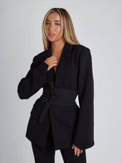 ELLA™ | Tailored Blazer mit Gürtel in Schwarz (noch 4 verfügbar)